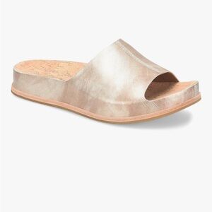 NWT Kork-Ease Metallic Slide Mules